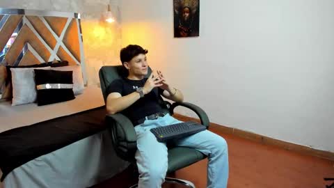 Snapshot of kraven_lust chatting on 7, 10, 2025 Kraven online show from 7, 10, 2025