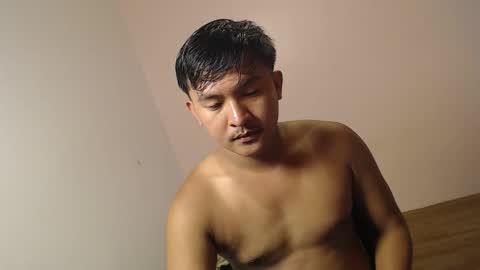 Snapshot of krezikeed chatting on 4, 11, 2025 krezikeed online show from 4, 11, 2025