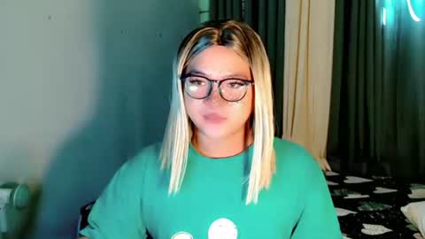 Snapshot of krezikeed chatting on 11, 5, 2026 krezikeed online show from 11, 5, 2026