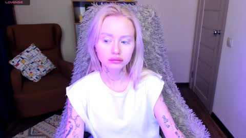 kris_grant online show from 22, 12, 2024