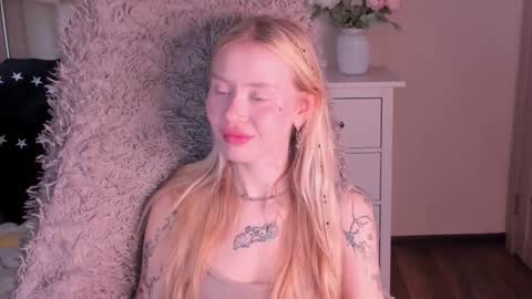 kris_grant online show from 11, 10, 2025