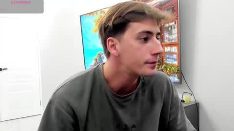 Snapshot of krishort chatting on 5, 11, 2025 krishort online show from 5, 11, 2025