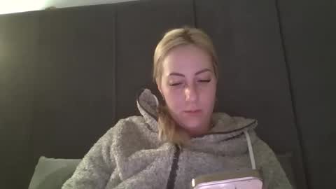 Snapshot of kriss_grace chatting on 2, 3, 2026 Grace online show from 2, 3, 2026