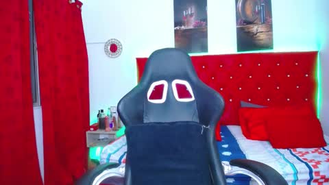 kriss_sweetboobs online show from 23, 1, 2025