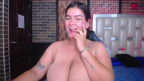 kriss_sweetboobs online show from 26, 2, 2025