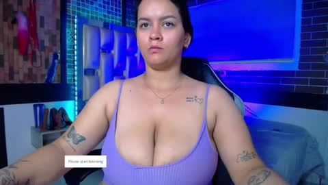 kriss_sweetboobs online show from 21, 4, 2026