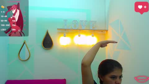 krissone online show from 28, 2, 2025