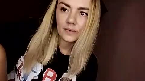 KrissSexi online show from 18, 9, 2025