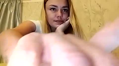 KrissSexi online show from 25, 9, 2025