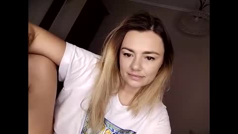 KrissSexi online show from 14, 10, 2025