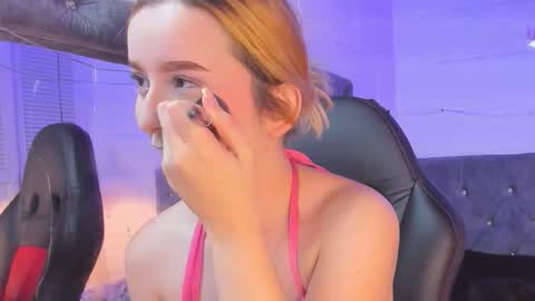 Snapshot of kristal_joi_dl chatting on 25, 11, 2025 kristal online show from 25, 11, 2025