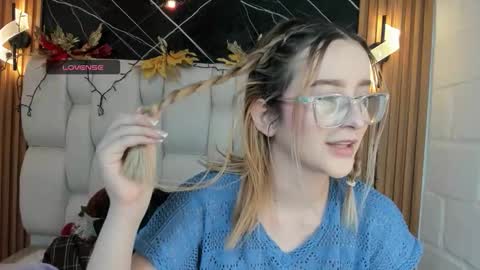 Snapshot of kristal_joi_dl chatting on 16, 12, 2025 kristal online show from 16, 12, 2025