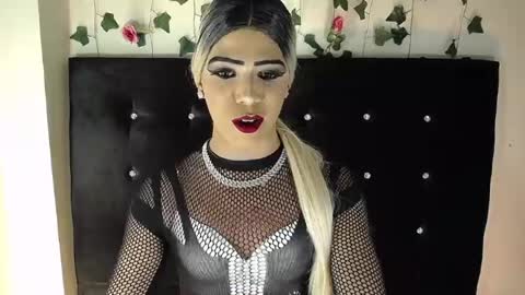 Snapshot of kristal_queen01 chatting on 17, 5, 2026 kristal_queen01 online show from 17, 5, 2026