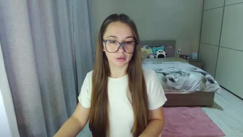 twitter    Annemarye 23 online show from 26, 10, 2025