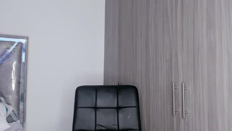 kristen_dollts online show from 17, 11, 2025