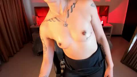 Snapshot of kristen_garner chatting on 29, 10, 2025 Sophia online show from 29, 10, 2025