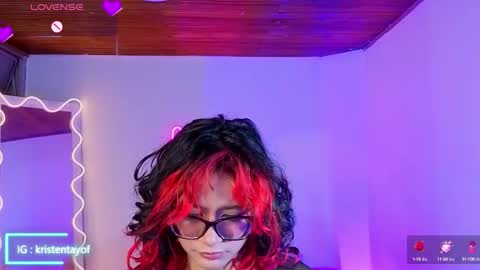 Snapshot of kristen_tay chatting on 14, 9, 2025 kristen_tay online show from 14, 9, 2025
