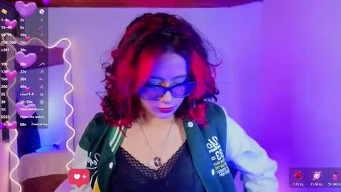 Snapshot of kristen_tay chatting on 20, 10, 2025 kristen_tay online show from 20, 10, 2025