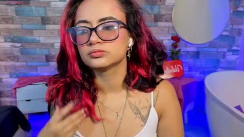 kristen_tay online show from 16, 2, 2026