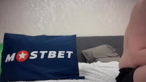 KristenFlame online show from 10, 1, 2025