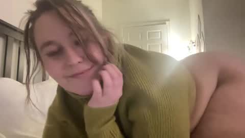 Snapshot of kristicutiez chatting on 12, 2, 2025 Kristi 3 online show from 12, 2, 2025