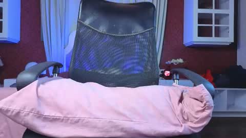 KristinaGriner online show from 4, 7, 2026