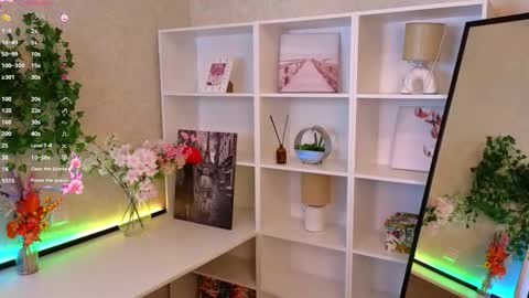 Snapshot of kristinemckerley chatting on 4, 12, 2025 Sofia online show from 4, 12, 2025