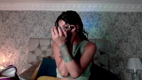 Snapshot of kristinwall chatting on 4, 12, 2024 KristinWall online show from 4, 12, 2024