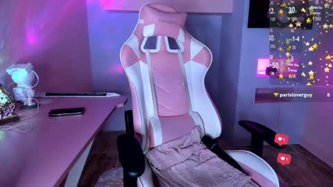 Snapshot of kristinwall chatting on 21, 12, 2024 KristinWall online show from 21, 12, 2024