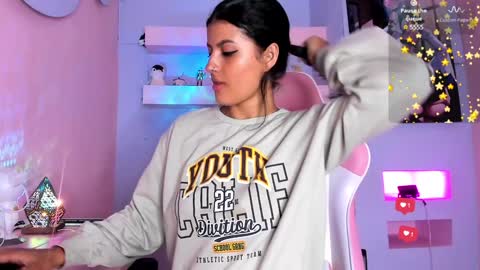 Snapshot of kristinwall chatting on 22, 12, 2024 KristinWall online show from 22, 12, 2024