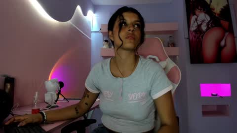 Snapshot of kristinwall chatting on 26, 1, 2025 KristinWall online show from 26, 1, 2025