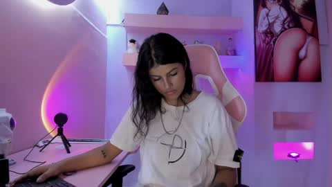 Snapshot of kristinwall chatting on 30, 1, 2025 KristinWall online show from 30, 1, 2025