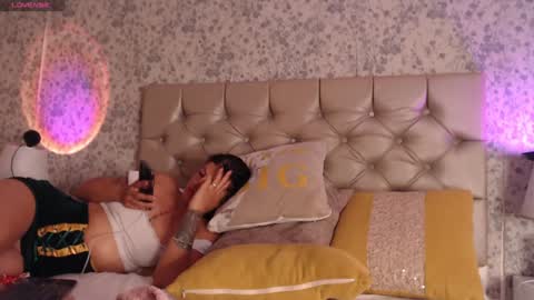 Snapshot of kristinwall chatting on 4, 2, 2025 KristinWall online show from 4, 2, 2025