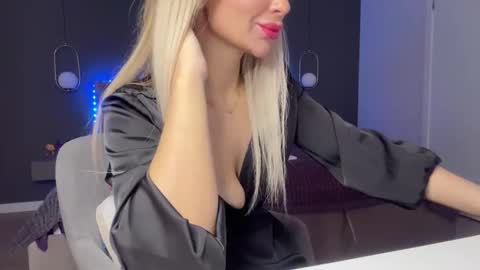 Kristi online show from 6, 10, 2025