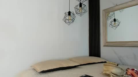 Cristina online show from 17, 4, 2026