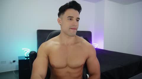 Snapshot of krops_ chatting on 10, 9, 2025 KROPS online show from 10, 9, 2025