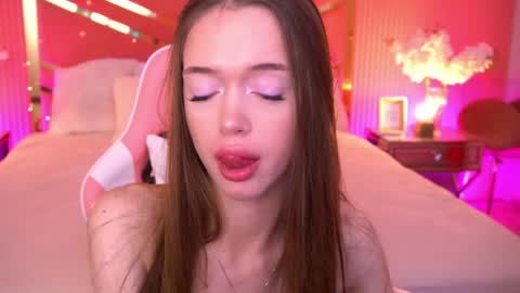 krys_tina online show from 18, 4, 2026