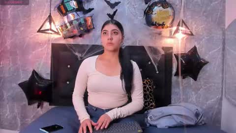 Kystal Taylor online show from 1, 11, 2025