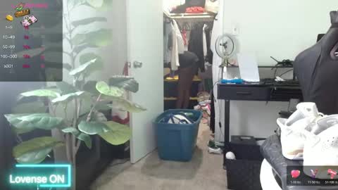 Krystal Blake online show from 24, 5, 2026