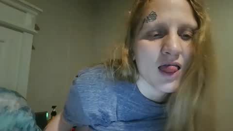 Krystal online show from 2, 2, 2025