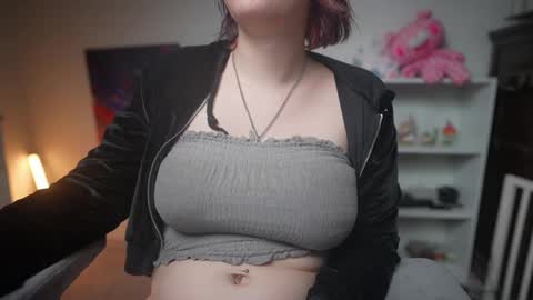 Snapshot of krystalsyxx chatting on 22, 2, 2025 Krystal Syx online show from 22, 2, 2025