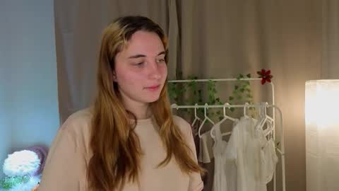 Snapshot of krystynakorns chatting on 21, 12, 2025 Rina online show from 21, 12, 2025