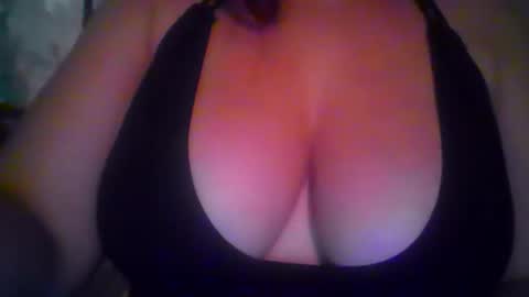 Snapshot of ksex2191 chatting on 24, 10, 2025 Dick Greedy online show from 24, 10, 2025