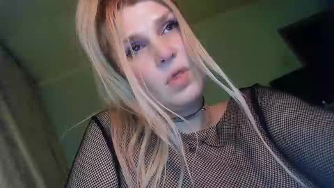 Snapshot of kudesnizza chatting on 9, 2, 2025 Annika MTF ts post -op online show from 9, 2, 2025