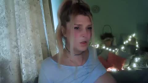 Snapshot of kudesnizza chatting on 15, 2, 2025 Annika MTF ts post -op online show from 15, 2, 2025