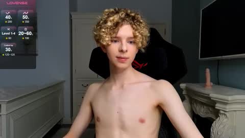 Snapshot of kudi_j chatting on 11, 10, 2025 Kudi online show from 11, 10, 2025