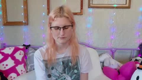 Samantha online show from 19, 4, 2026