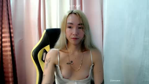 kweenie1026 online show from 11, 6, 2026