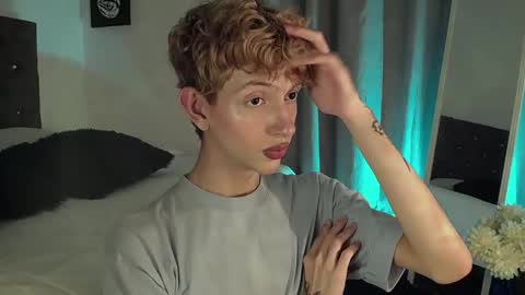 Kyle Cooper online show from 17, 12, 2024