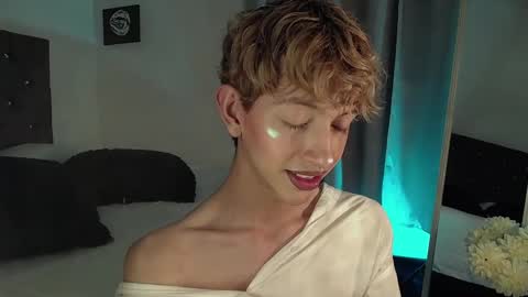 Kyle Cooper online show from 22, 12, 2024